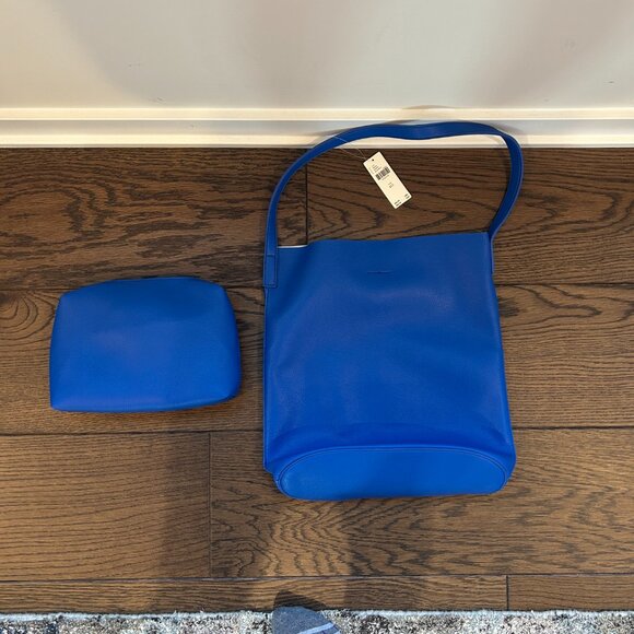 Joss Faux-Leather Bucket Tote w/Mini Pouch - Sold Out Online - New with Tags - Picture 4 of 6